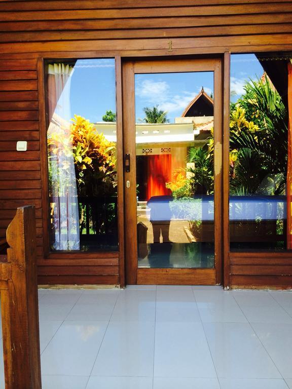 Kelapa Gading Bungalows Gili Islands Exterior photo