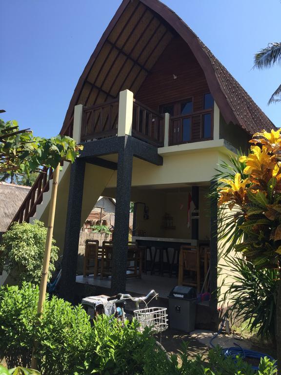 Kelapa Gading Bungalows Gili Islands Exterior photo