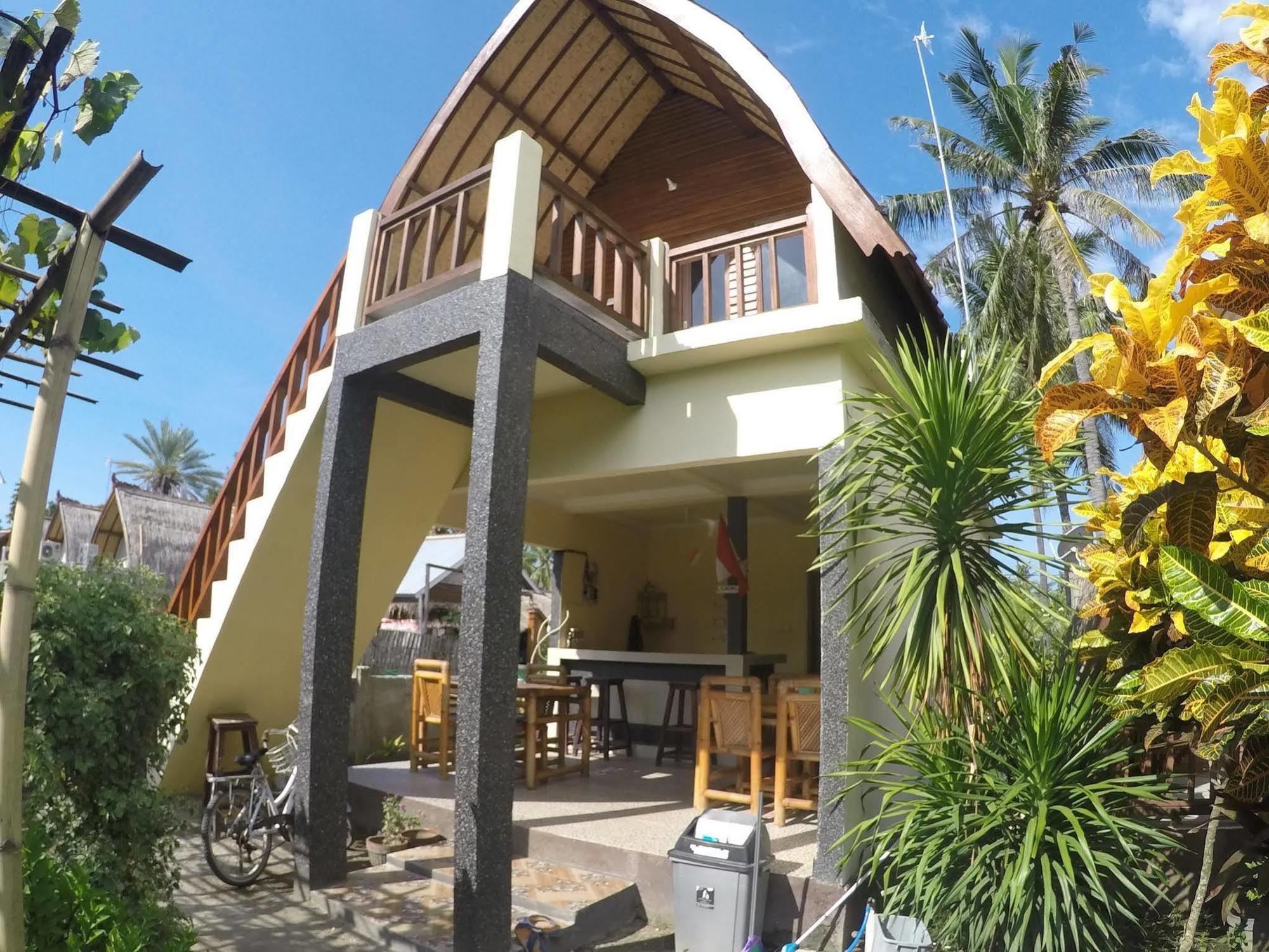 Kelapa Gading Bungalows Gili Islands Exterior photo